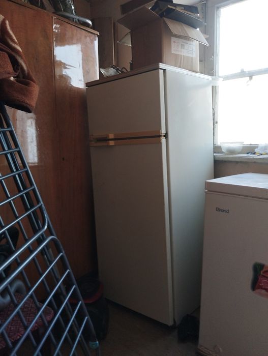 Продам холодильник,подарили новый. Этот рабочий,морозит хорошо
