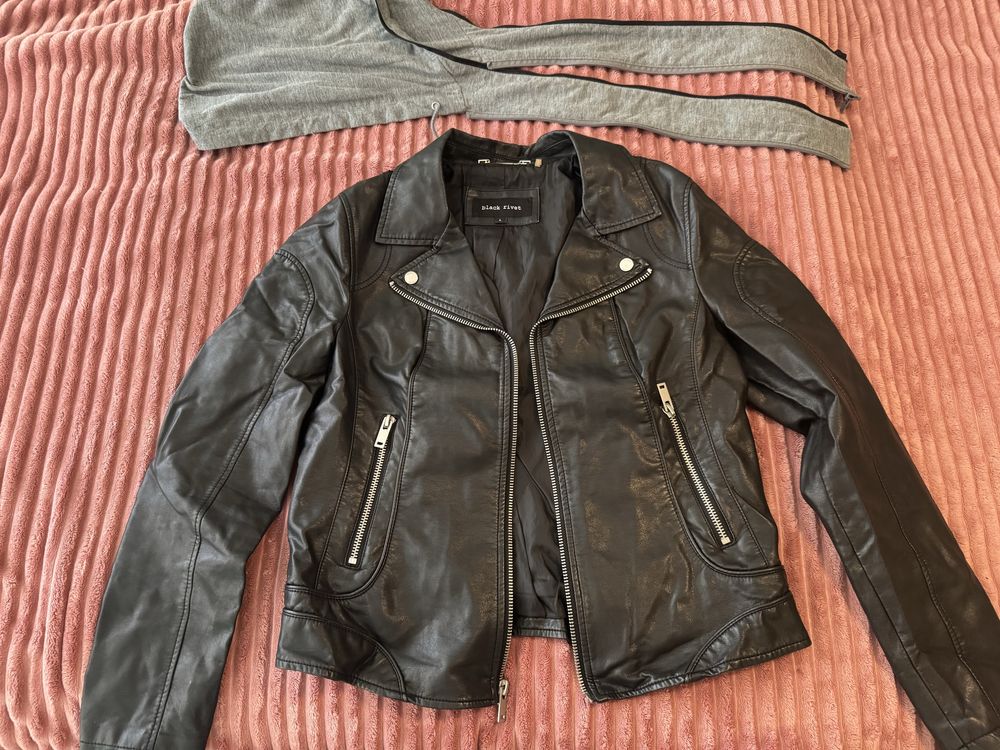 Яке с подвижна качулка на Black Rivet