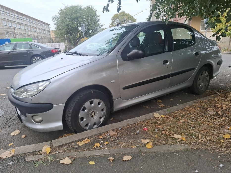 Vând Peugeot 206