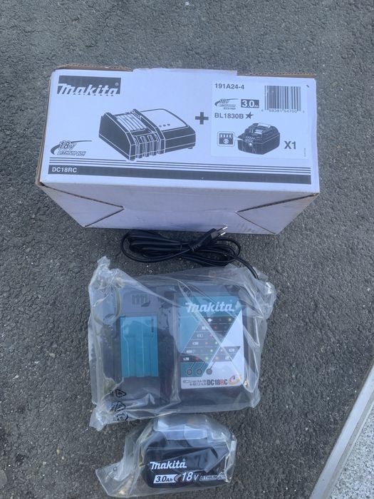 Makita 18V incarcator si acumulator de 3 ah