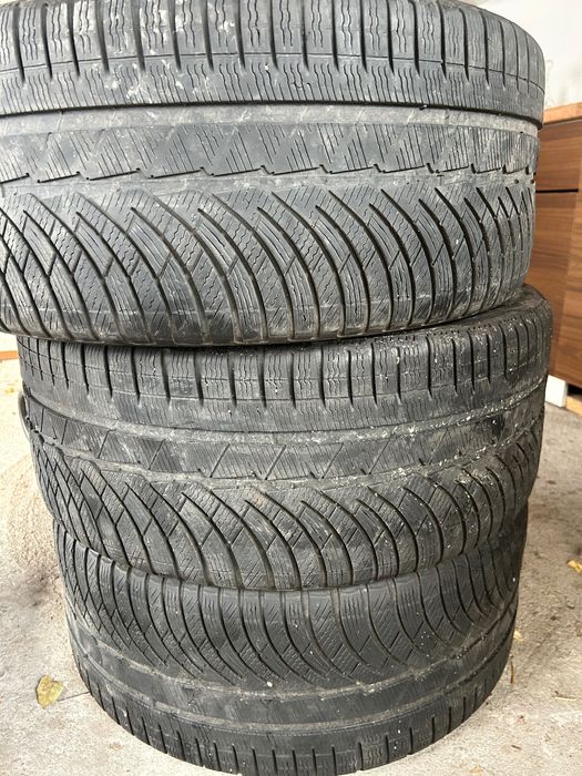 Гуми 255/35/21  мишлен пилот