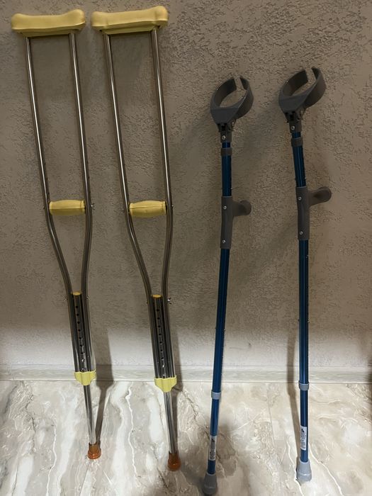 Продам подлокотные и подмышечные костыли