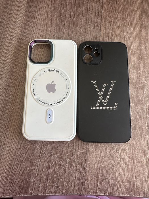 Чехлы на iphone 12