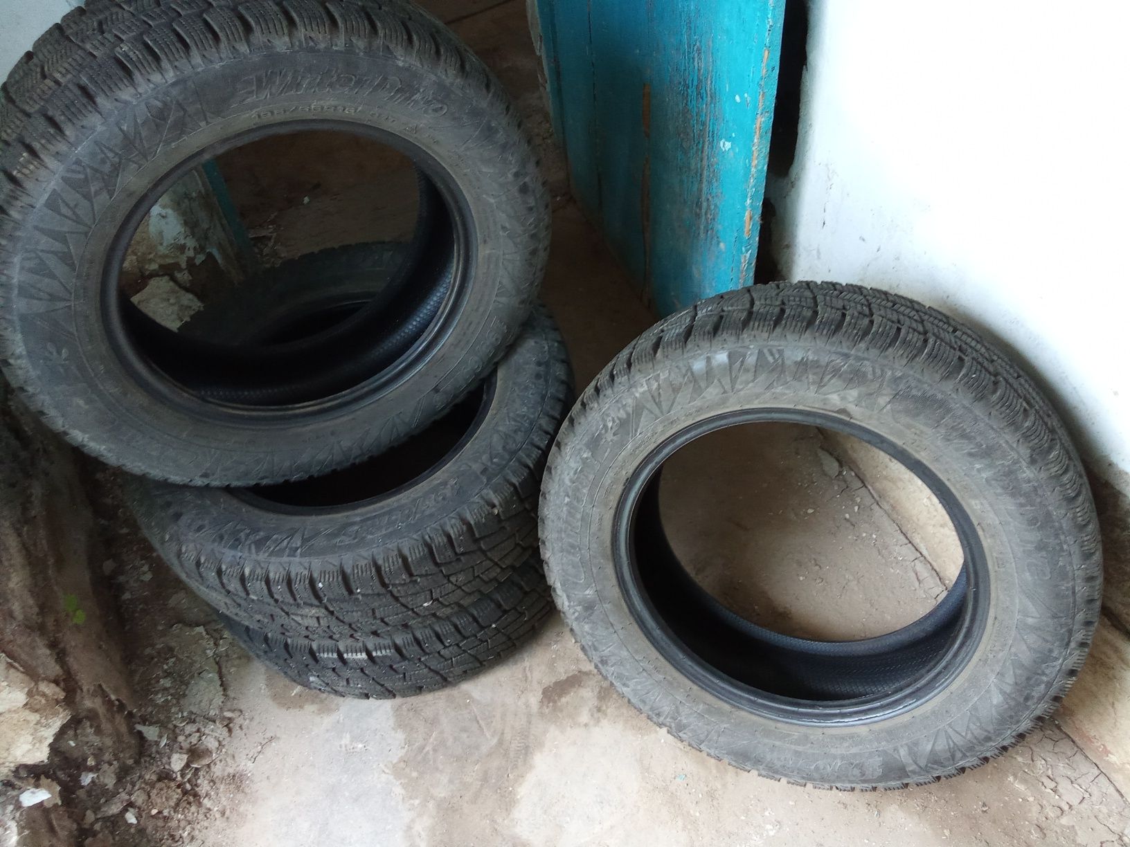 Шины зимние R15 срочно срочно