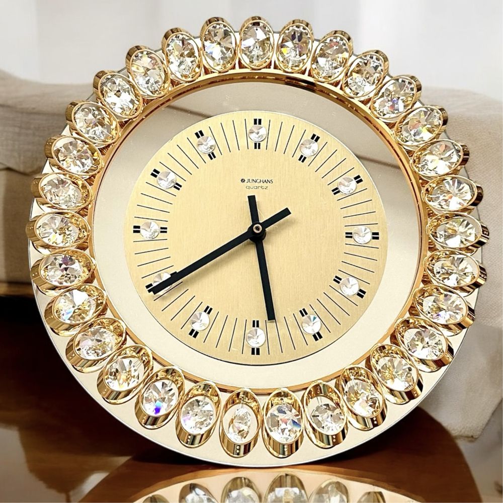Ceas de perete Junghans Quartz vintage anii 70 aurit cu 43 cristale