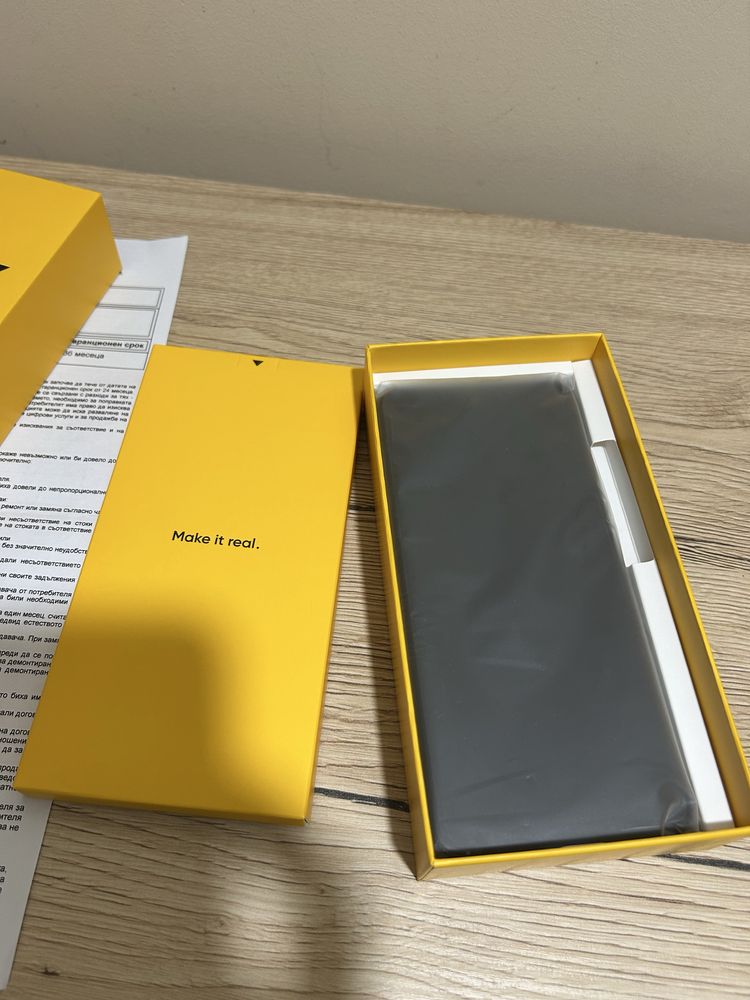 НОВ телефон Realme 12x 5g 128gb 3години гаранция