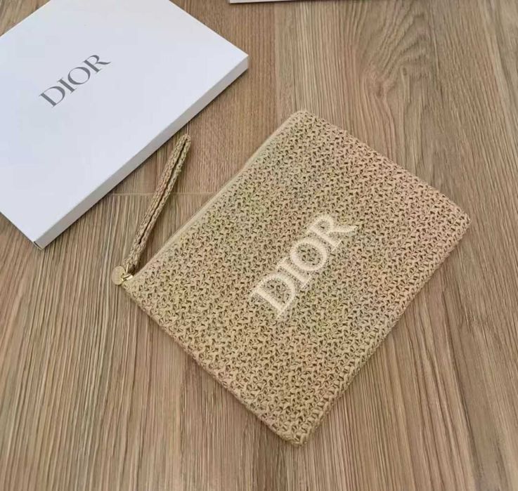 Dior solar escape esential 2025