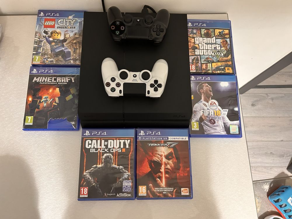 Ps4+2 controlere+6 jocuri.