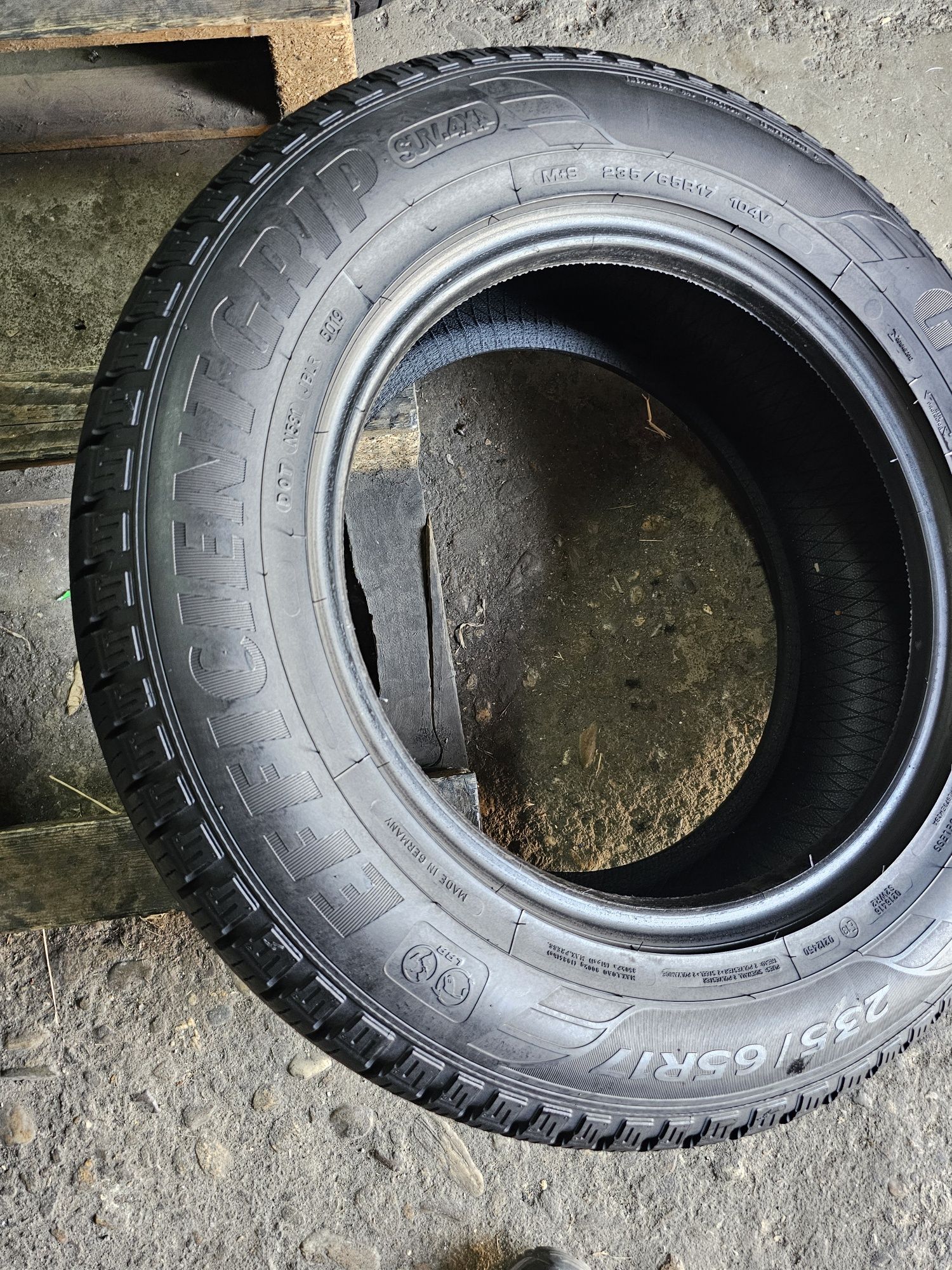 2 anvelope vara 235 65 17 Goodyear 7mm 2019