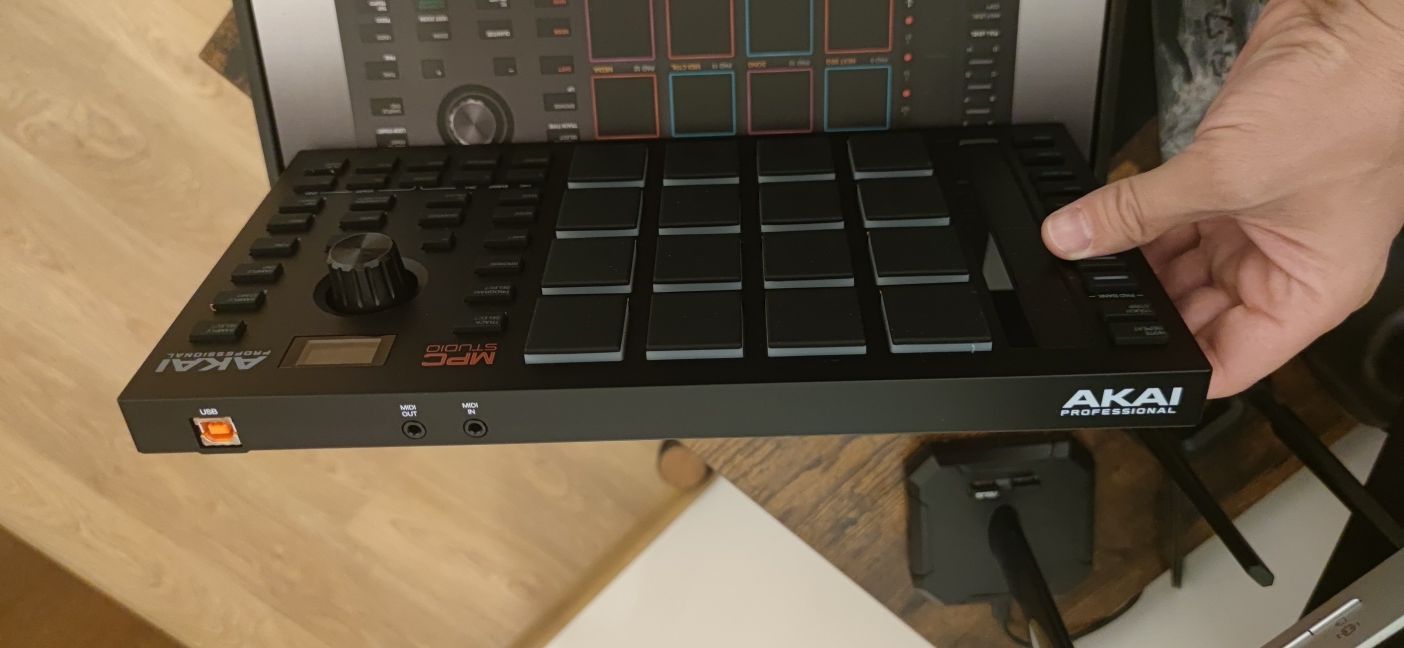 Akai MPC Studio MK2 Controller midi