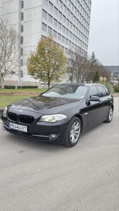 BMW F11 530d headup/360/softclose