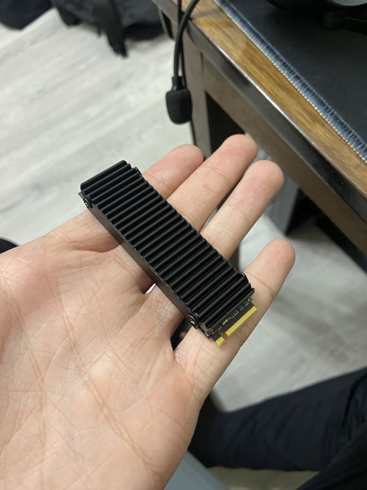 Продам SSD M2 512gb