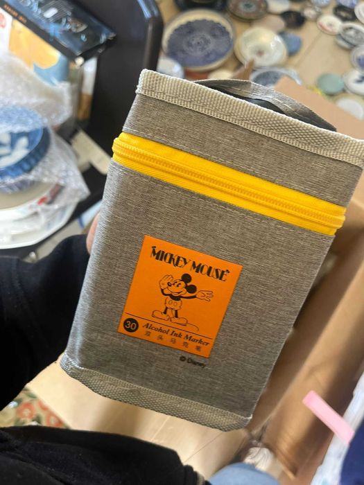 Rechizite de vanzare