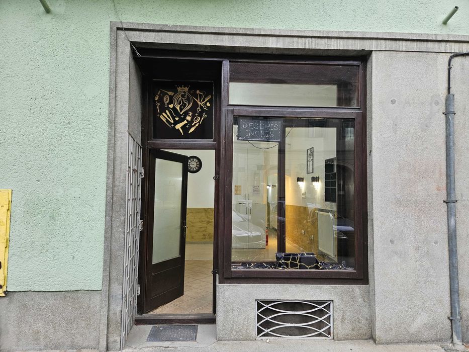 Proprietar vand spatiu comercial ultracentral in Sibiu