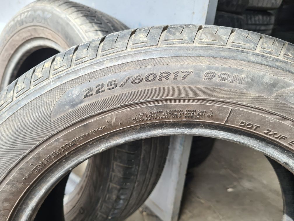 2 бр. летни гуми 225/60/17 Hankook 4,5 mm DOT 2513