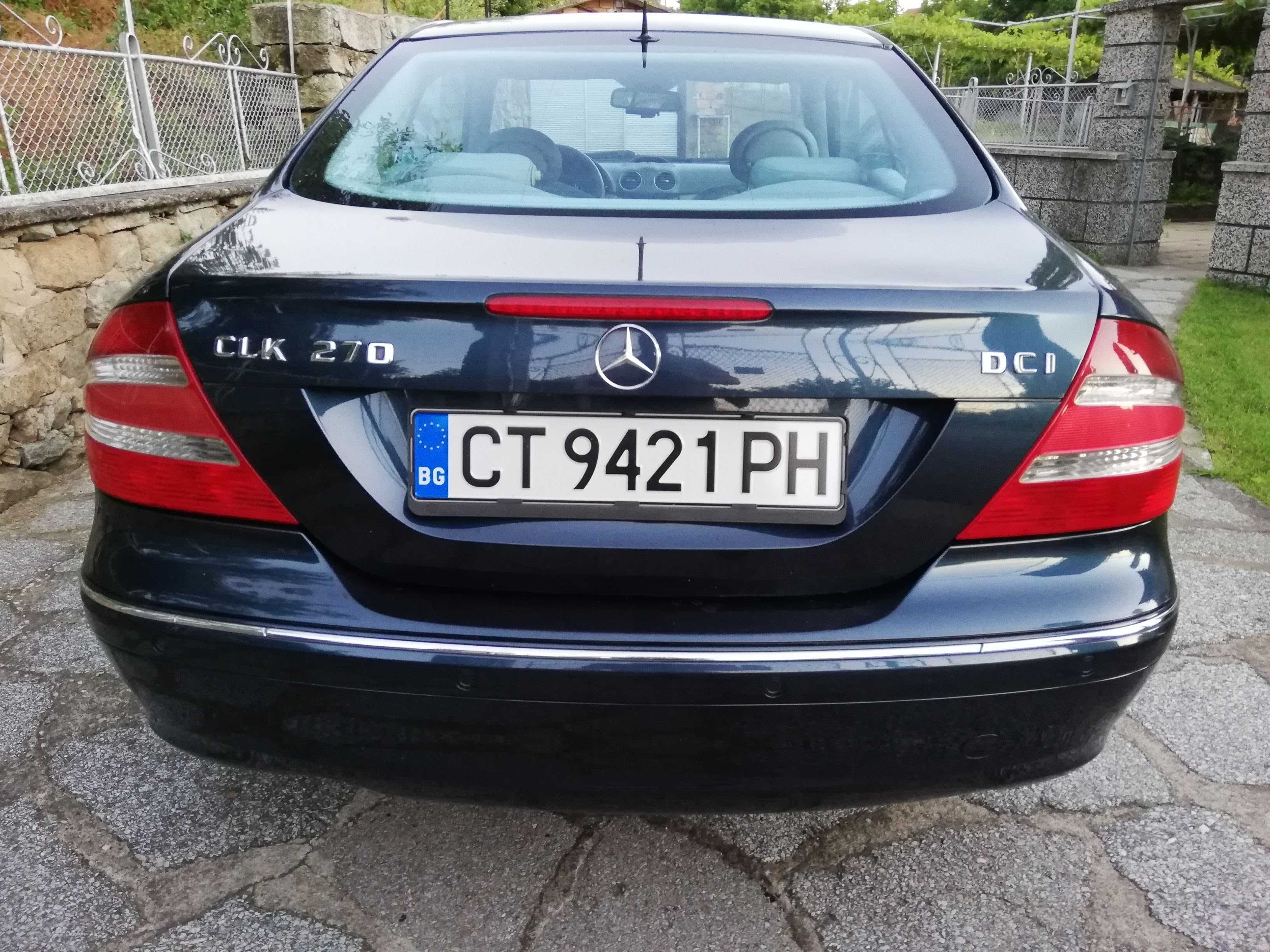 Продавам Мерцедес CLK270 CDI.