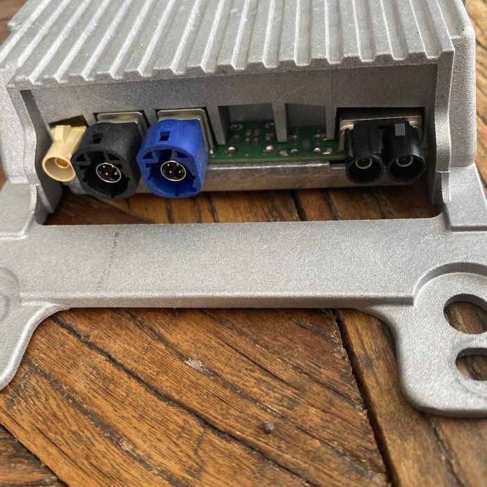 COMBOX за BMW E90 E92 E81 E87 E89 E84 E60 E63 E70 E71 MINI R56 R60