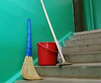 Уборка  подъездов