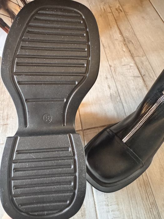 Зимни черни боти