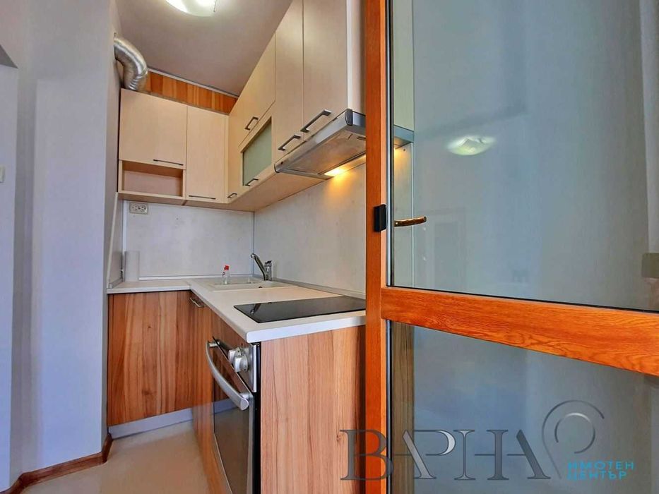 Дава се под наем Двустаен апартамент в Варна, Общината - 65 кв.м за 459 € - Снимка #4