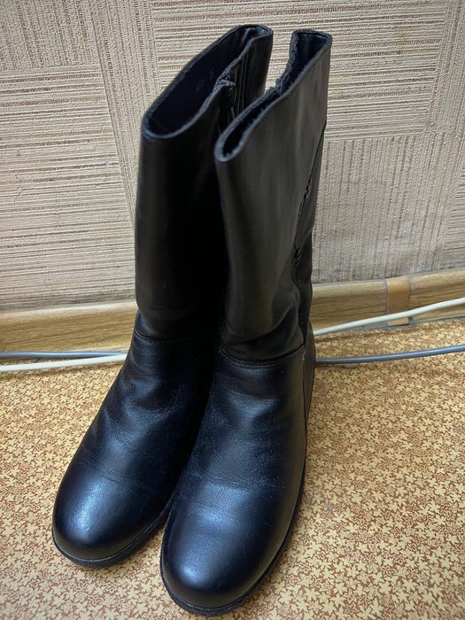 Сапоги женские продам