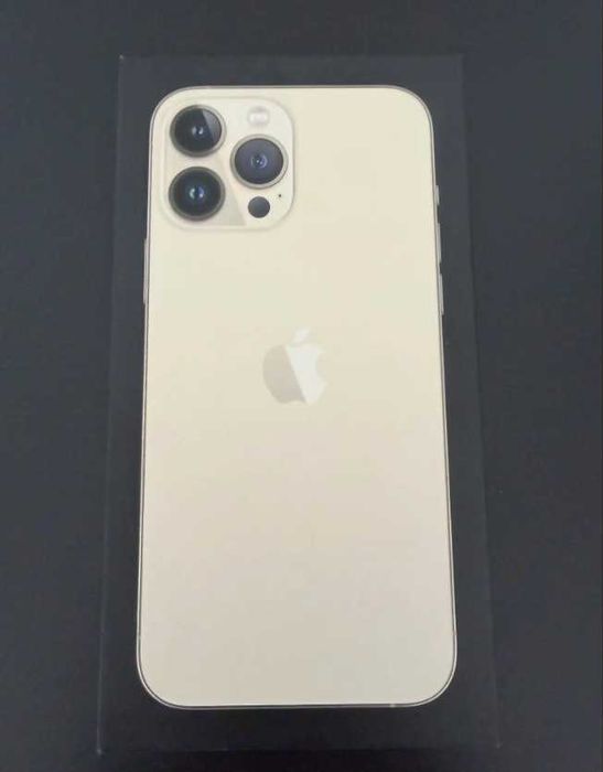Iphone 13 pro max gold, 256gb barely used