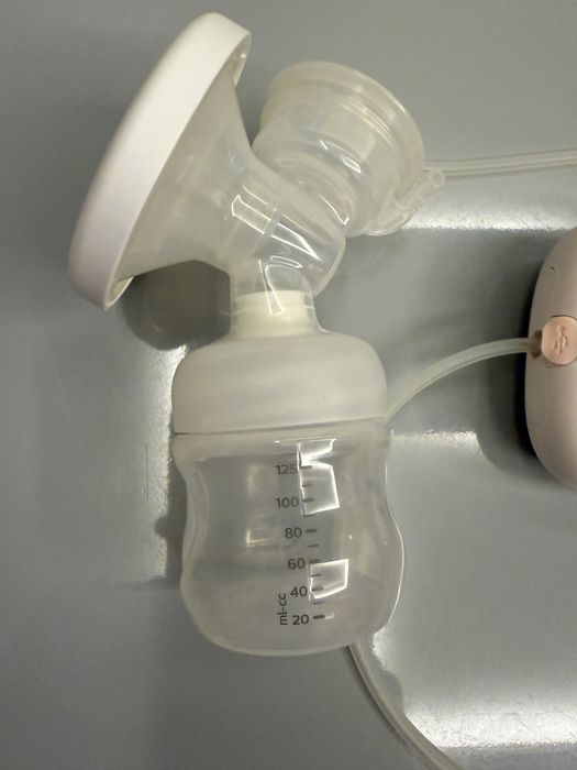 Помпа за кърма Philips Avent SCF395/11