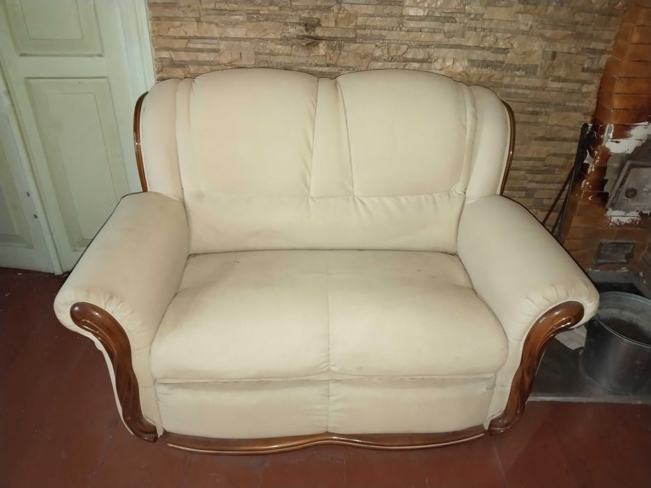 Диван.             .