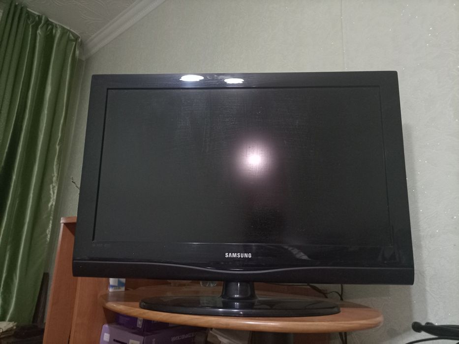 Телевизор SAMSUNG LE32C350D1W