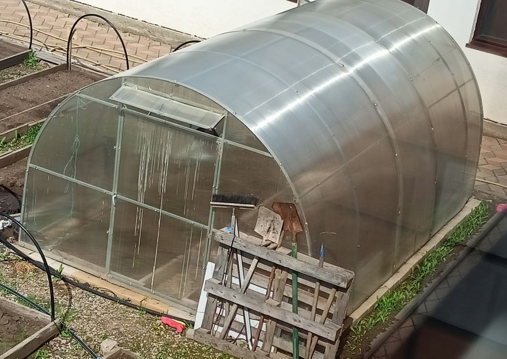 Продам готовые теплицы