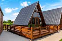 Casa si Cabana stil A-Frame pe structura de lemn