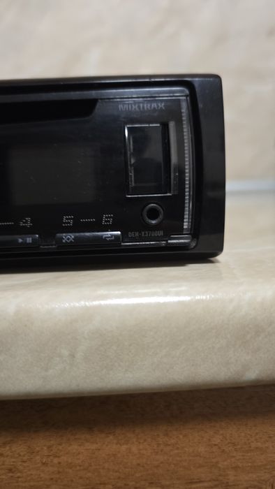 CD Pioneer DEH-X3700UI