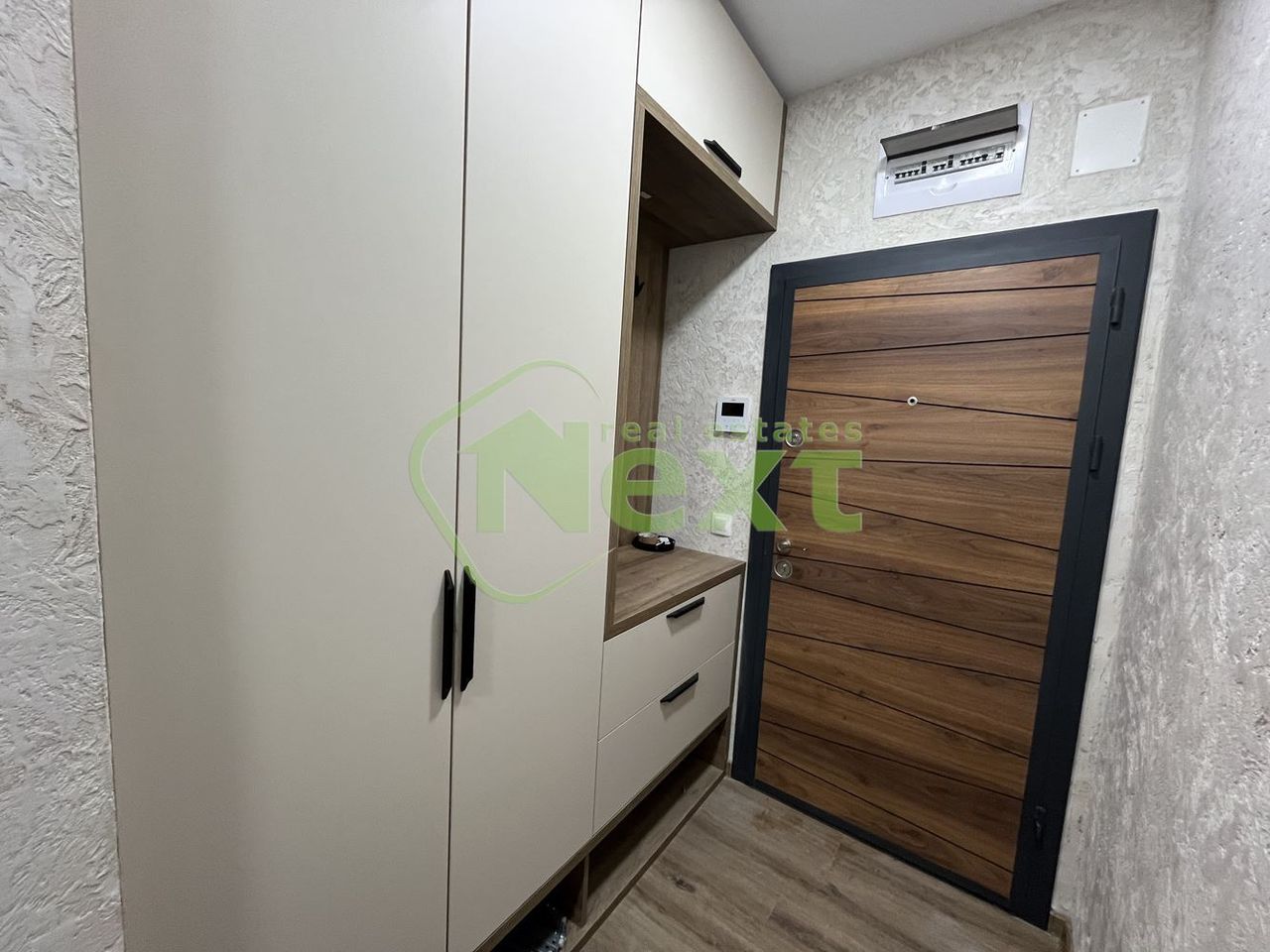 Дава се под наем Тристаен апартамент в София, Малинова долина - 75 кв.м за 612 € - Снимка #11