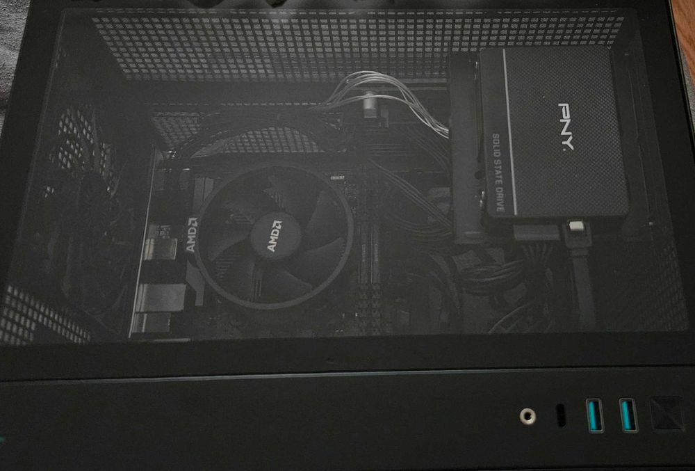 Ryzen 5 5500, RTX 3050 8GB OC