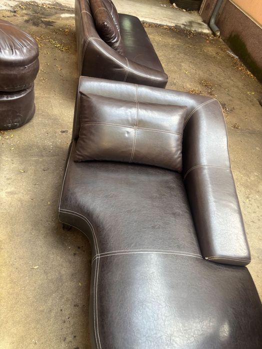 Кожен диван 3 м х 2 м