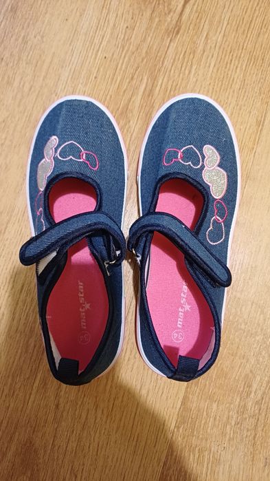 Детски пантофи за момиче