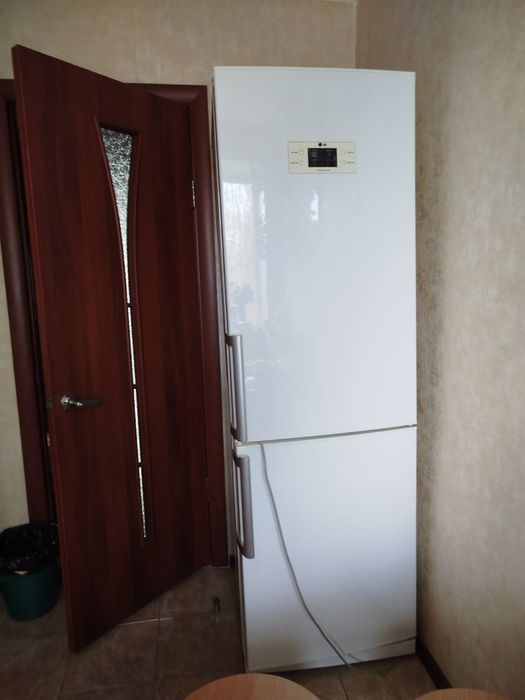 Холодильник LG двухкамерный