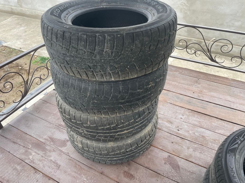 Продаётся зимние шины 18 размера