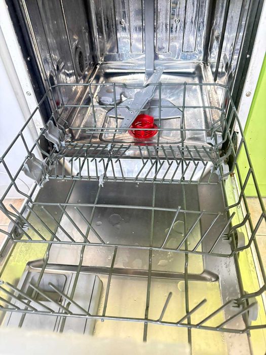 Съдомиялна Sharp