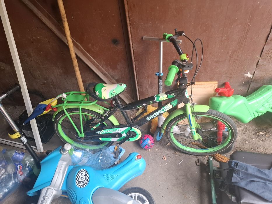 Vând bicicleta copii 6 , 12 ani funcțională