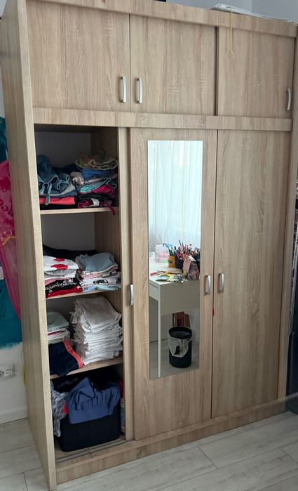 Dulap haine jisk, 143 lățime, 220 înălțime