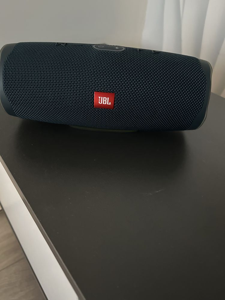 JBL Charge 4 колонка