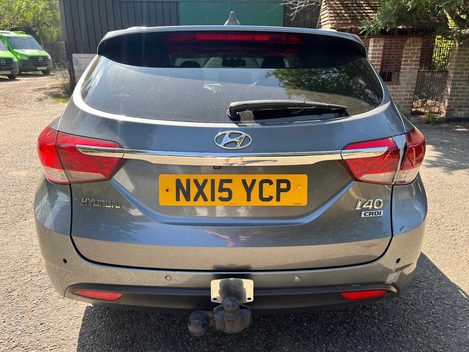 На части Hyundai i40 1.7 crdi Автоматик 2015 година