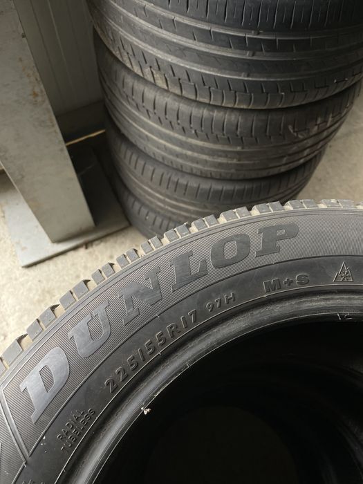 225/55/17 DUNLOP RunFlat 4бр. 6-6.5мм