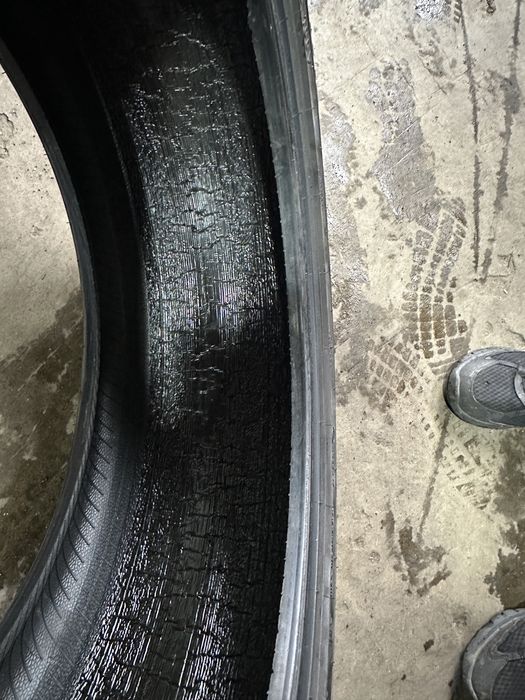 Anvelope vara 255/45 R19 2Continental+2Pirelli