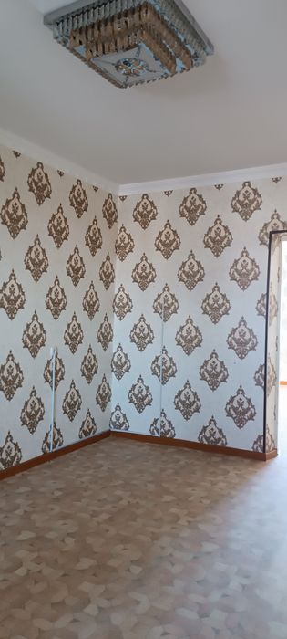 uy sotiladi 2 xonali Uchquduq shahri