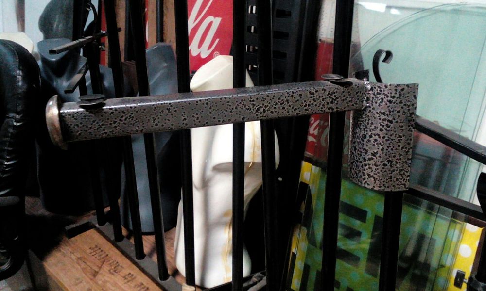 Мъжки торсове и манекени