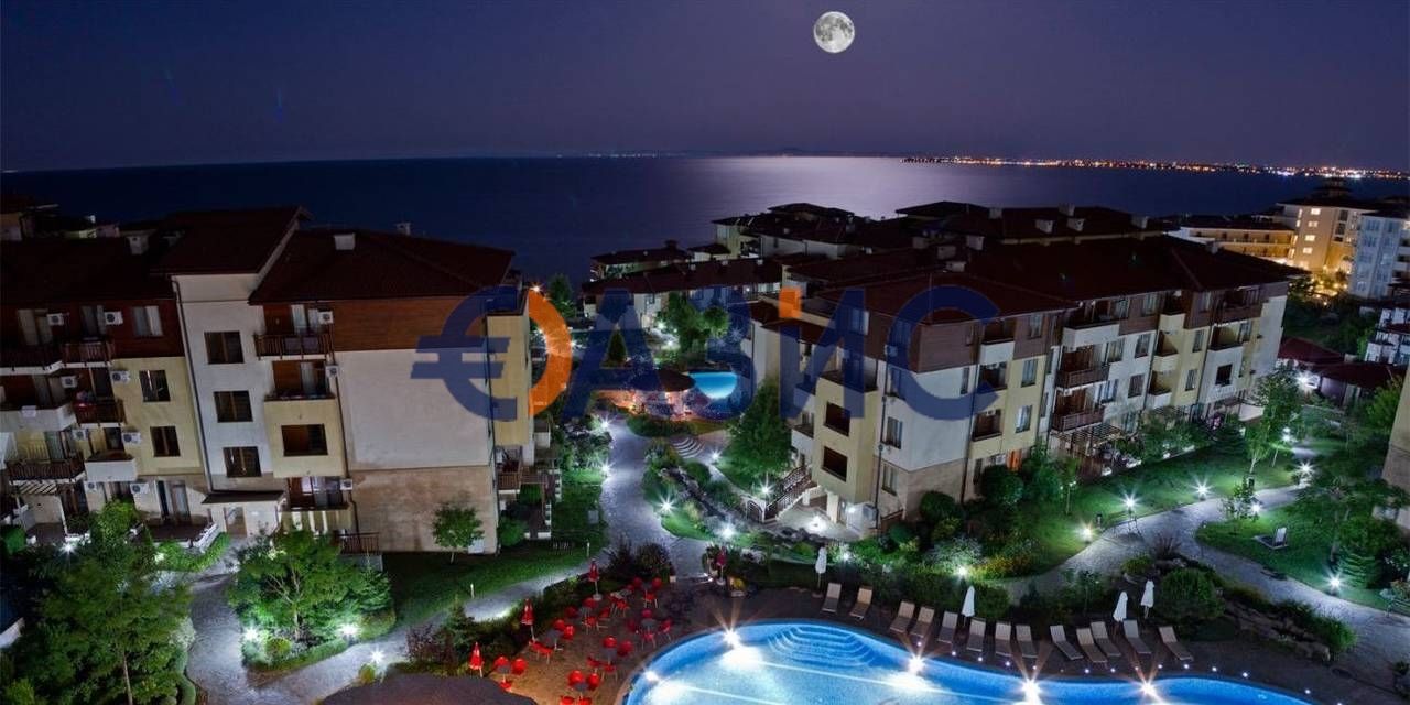 Продава се Едностаен апартамент в Свети Влас - 55 кв.м за 1391 €/кв.м - Снимка #10