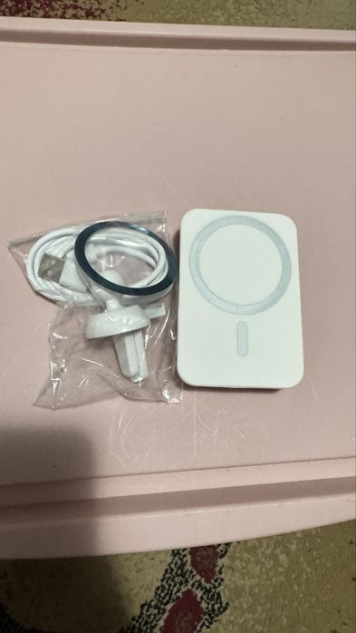 Încărcător Auto Wireless 15W – Fixare Magnetică Puternică