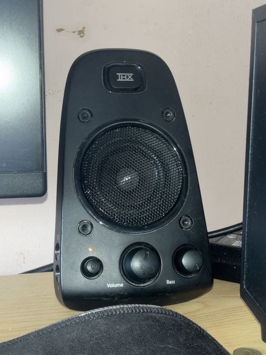 Logitech Z623 2.1 тонколони с буфер